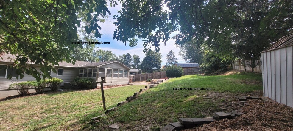 Building Photo - 3011 Joann Ave