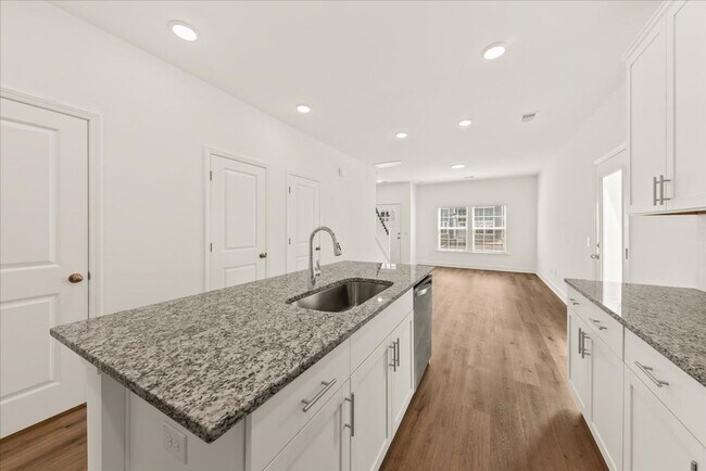 Building Photo - BRAND NEW TOWNHOUSE!!