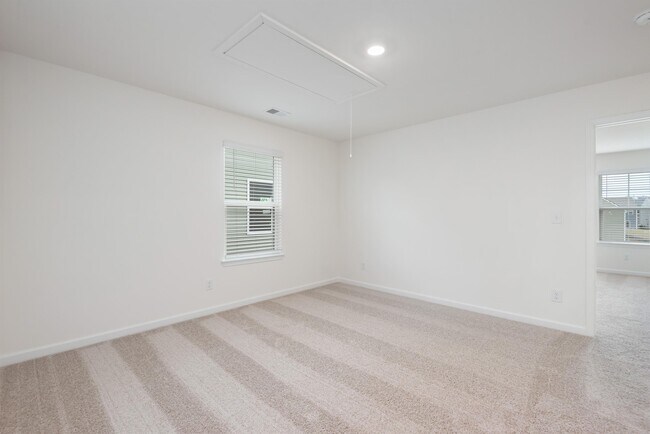 Building Photo - 4734 Willow Bluff Cir