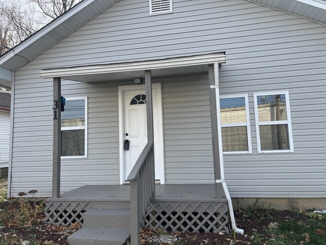 Primary Photo - 31 Crockett St