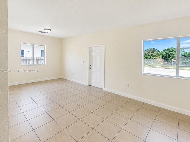 Building Photo - 26524 SW 138th Ave
