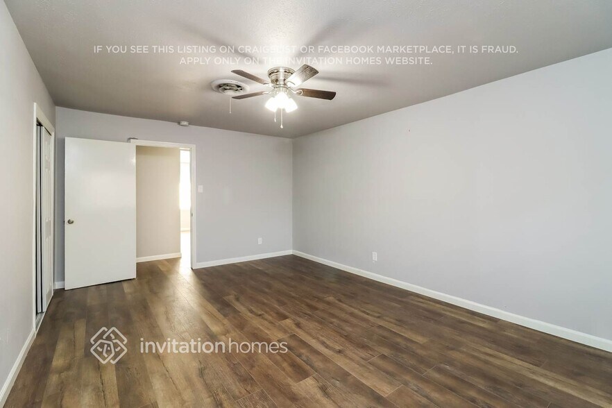 Building Photo - 613 Evandale Dr