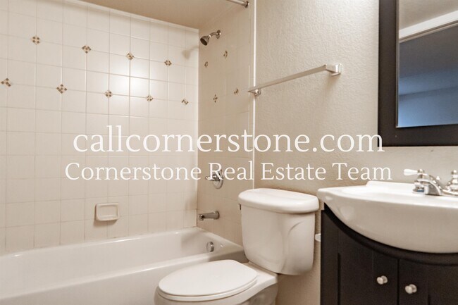 Building Photo - 6721 Rutherford Dr