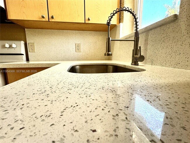 Building Photo - 1837 NW 17th Ave