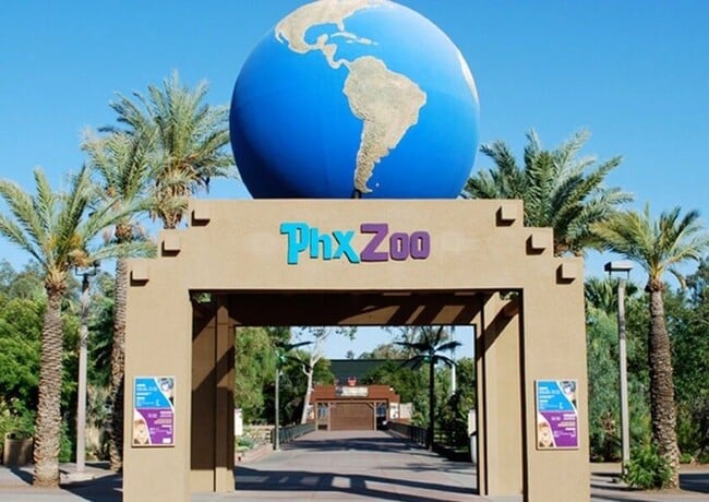 Building Photo - 1211 N Miller Rd