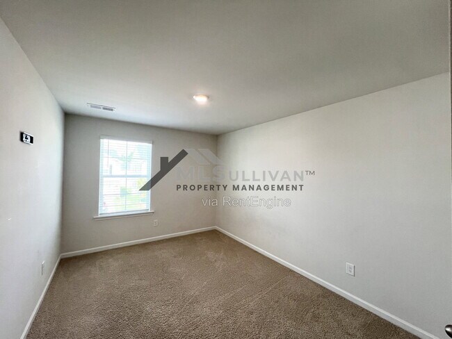 Building Photo - 2932 Egert Dr