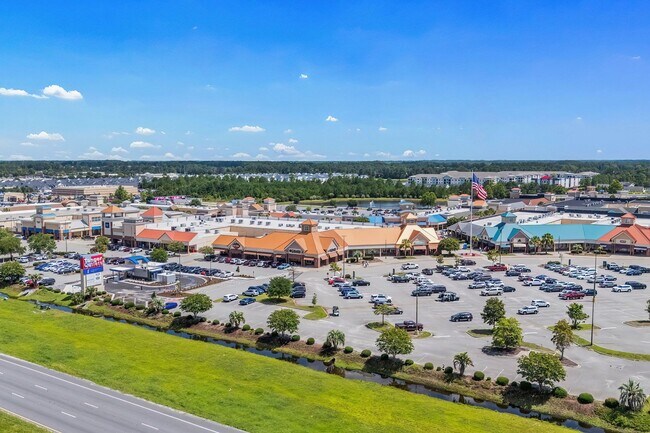 Building Photo - 3BR Townhome Carolina Forest – GREAT PRICE - Community Pool/Lake View