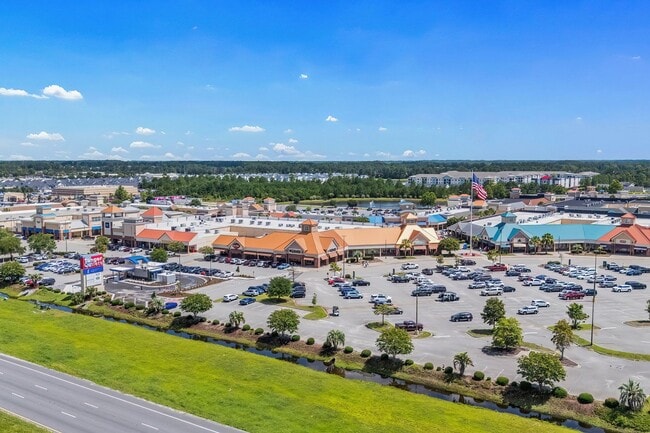 Building Photo - Spacious 4BR/3BA Home in Myrtle Beach – 2,550 Sq Ft & Screened Porch