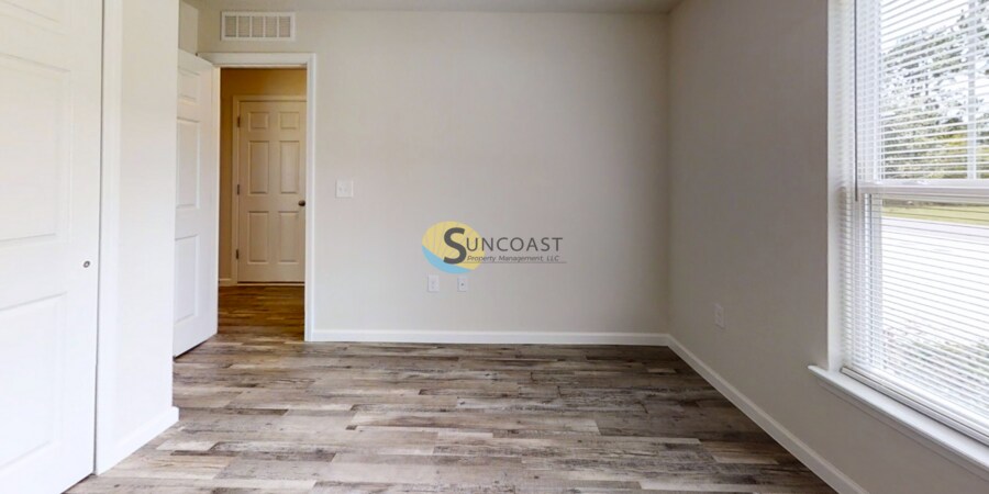 Building Photo - 1 Rosecroft Ln