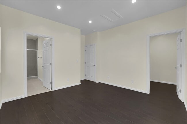 Building Photo - 23393 Schoolcraft St