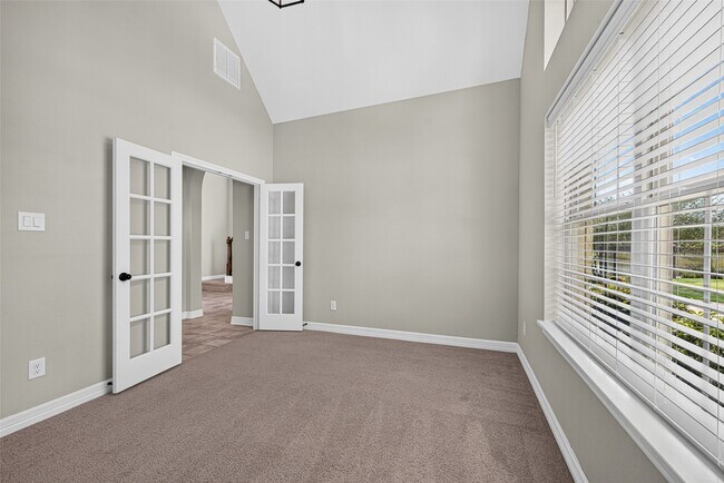 Building Photo - 26302 Misty Ember Ln