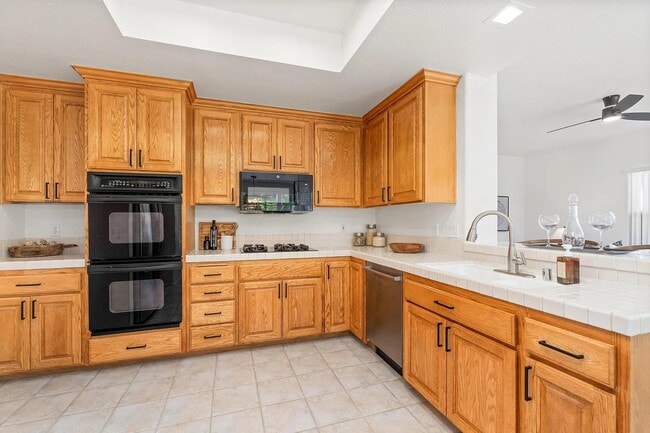 Building Photo - 3849 Chippewa Ct