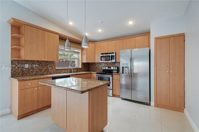 Building Photo - 10523 SW 161st Pl