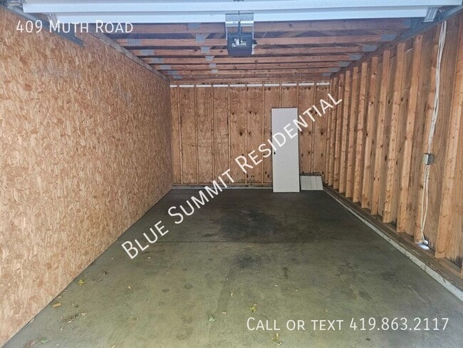 Building Photo - 409 Muth Rd