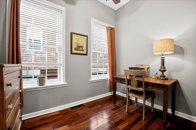 Building Photo - 1010 Allen Ave