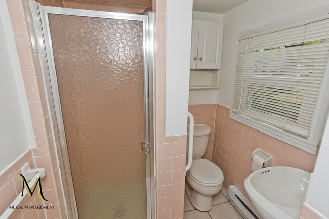 Building Photo - COMING SOON! Waterfront Single Family Home for Rent!
