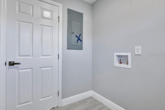 Building Photo - 6616 Blanche Ct