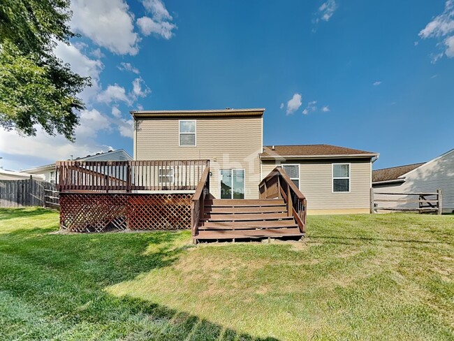 Building Photo - 221 Shawnee Ct