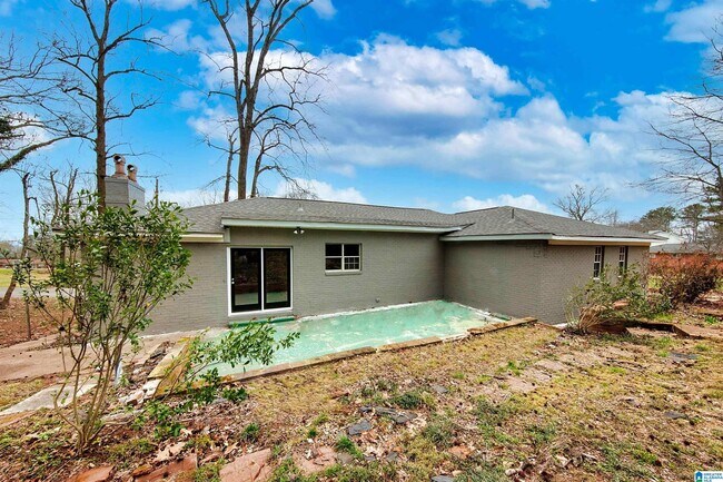 Building Photo - 8941 Glendale Dr