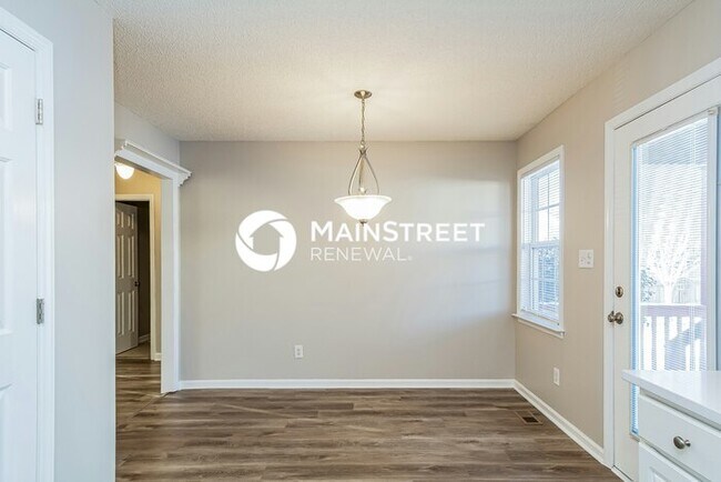 Building Photo - 3 Bedroom Pet-Friendly Home in Raleigh, NC with Main Street Renewal