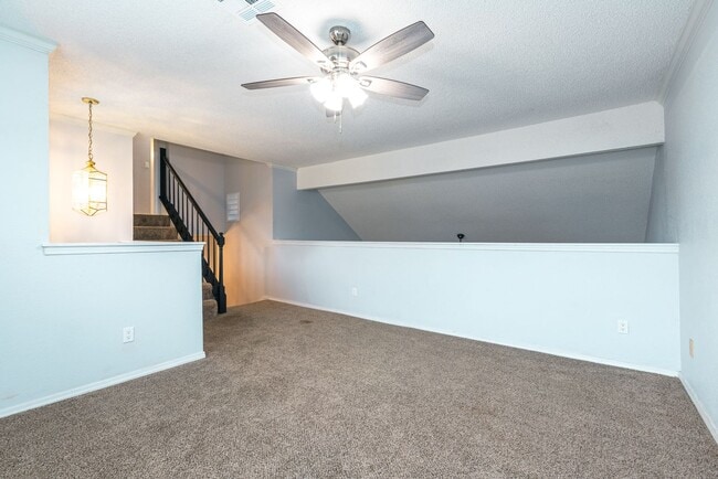 Building Photo - Newly Renovated 4 Bed / 3.5 Bath in Tulsa ...