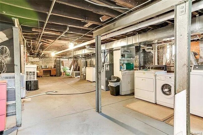 Building Photo - 6927 Garner Ave