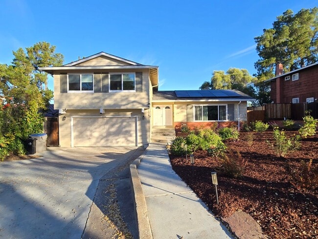 Primary Photo - Spacious Tri-Level Home, 11.5kW Solar, 30kW Backup Batteries, Car Charger, A/C, Remodeled Inside ...