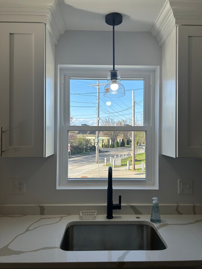 Kitchen window - 472 Friendship St
