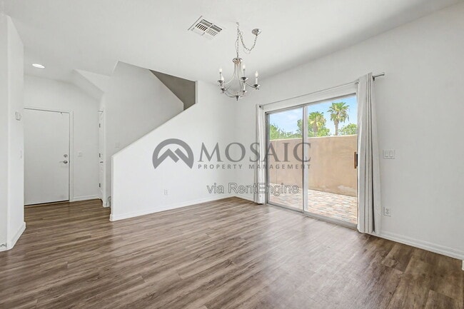 Building Photo - 599 S Buena Vista Ct
