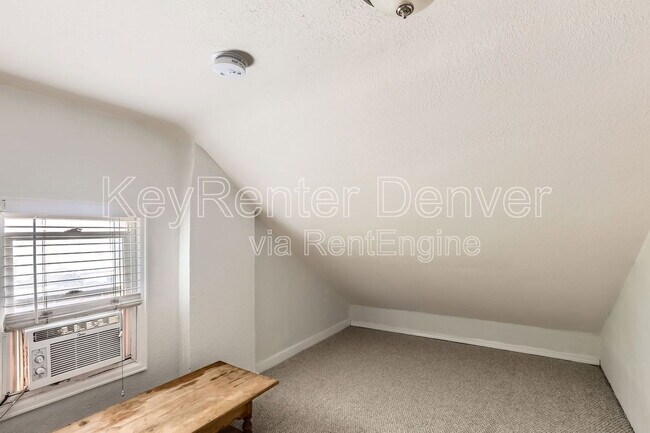 Building Photo - 4543 Columbine St