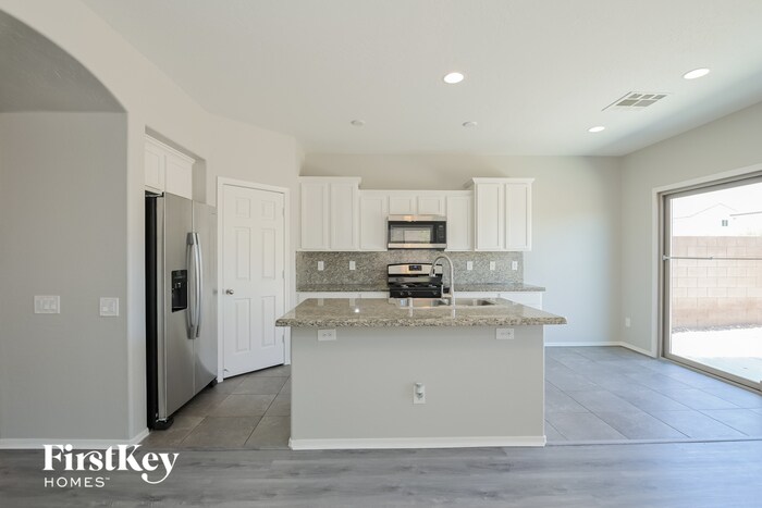 Building Photo - 8932 Bandinella Ave