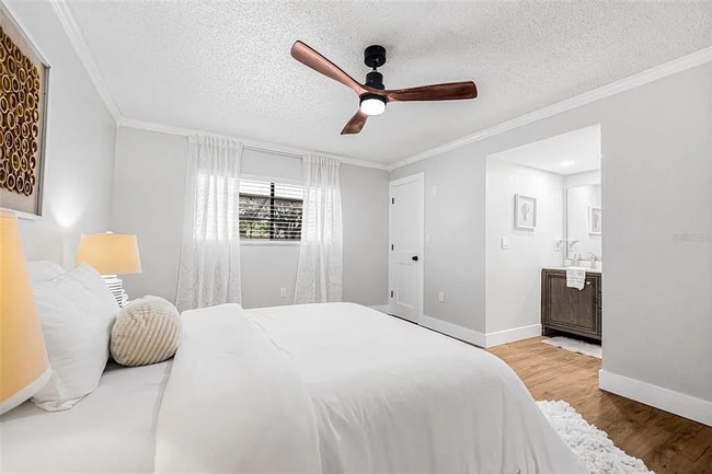 Building Photo - Charming 3-Bedroom Home with Large Fenced ...