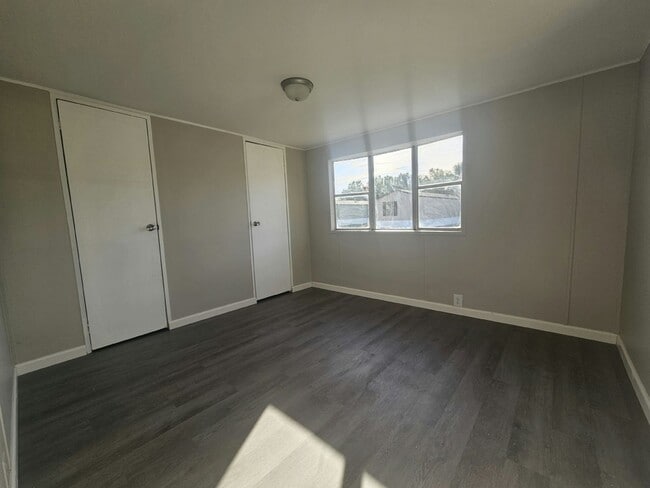 Building Photo - 6280 Hamilton Dr