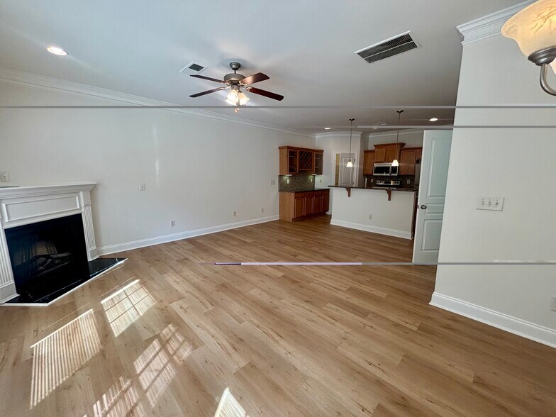 Building Photo - 119 Townview Dr