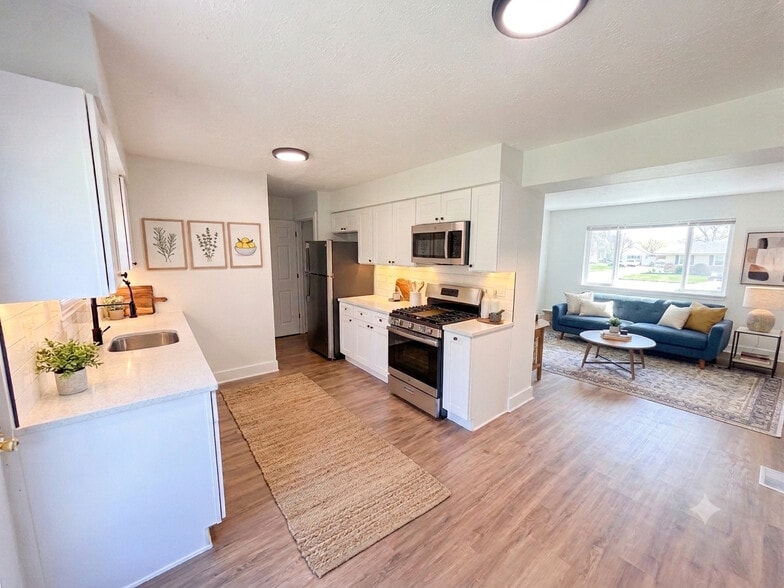 Kitchen #3 - Bellarmine Estates
