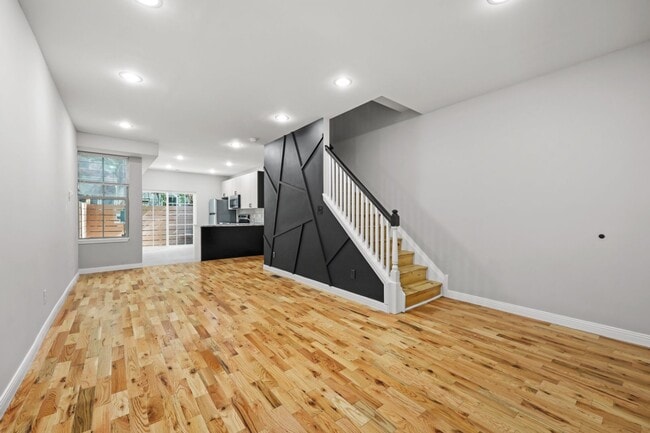 Building Photo - ??? NEWLY UPDATED, 3BED & 1BATH HOME LOCATED NEAR TEMPLE HOSPITAL / MEDICAL CENTER ???