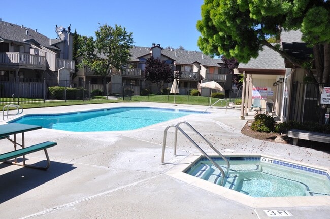 Building Photo - 1222 Coyote Creek Ct