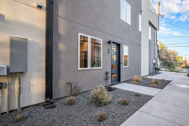 Building Photo - Brand New Townhome!  Be the First!!