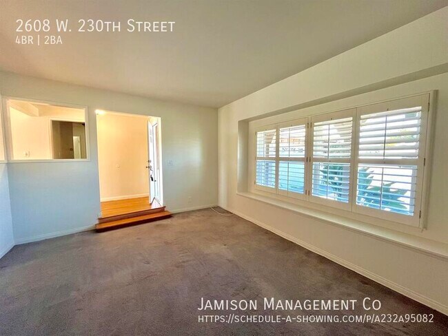 Building Photo - 2608 W 230th St