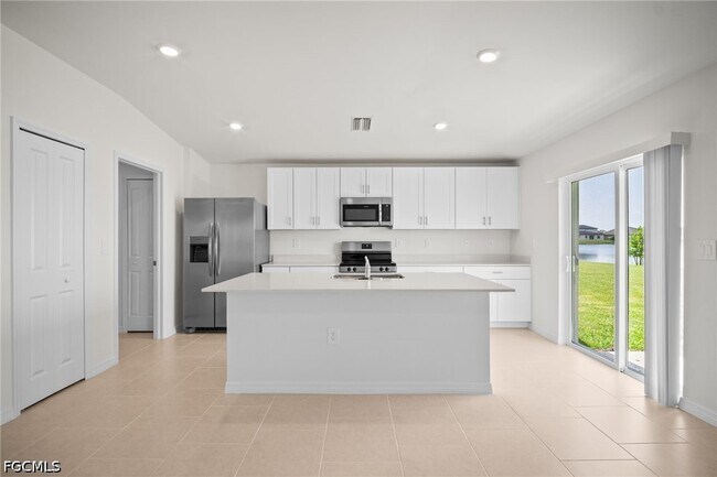 Building Photo - 17633 Paradiso Wy