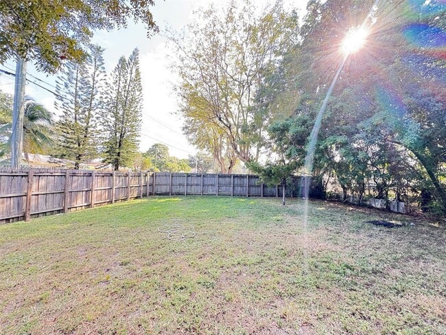 Building Photo - 249 NW 8th Ave