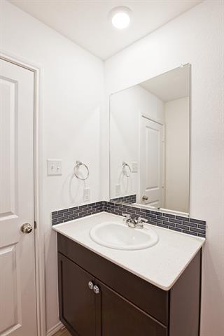 Building Photo - 5324 Lavender Dr