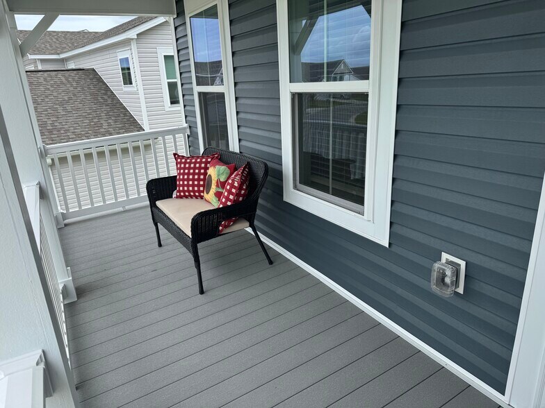 Balcony - 5435 Shelly Lynn Dr