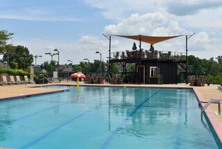 Building Photo - 6615 W Valley View Rd