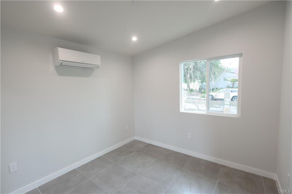 Building Photo - 10346 Mather Ave