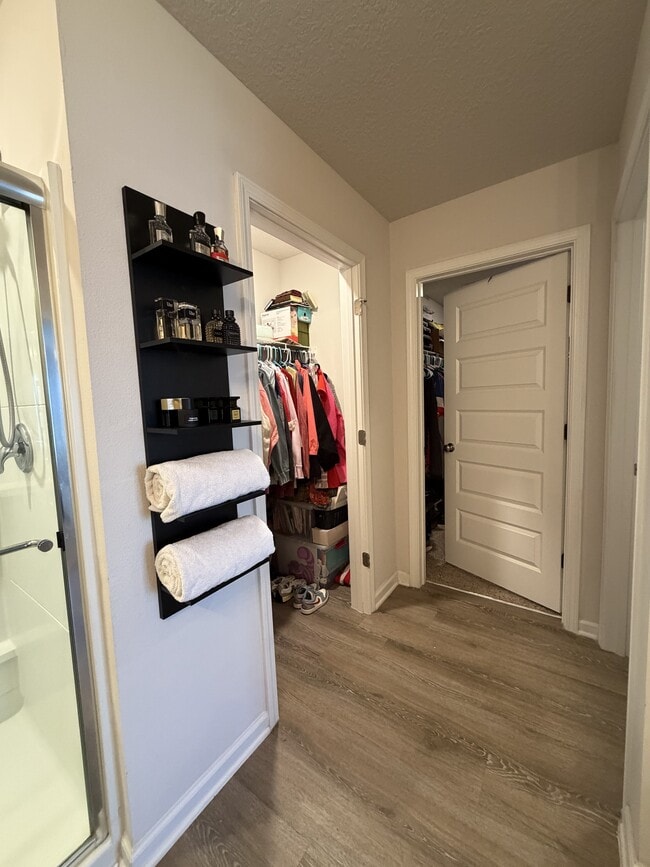 Building Photo - 4656 Honor Guard Wy