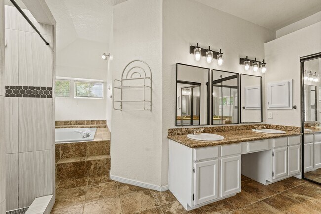 Building Photo - 1714 Blindlake Dr