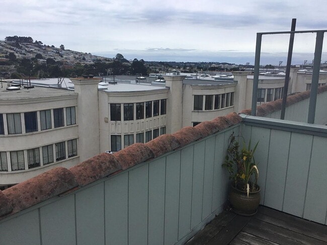 Building Photo - 45 Dorado Terrace