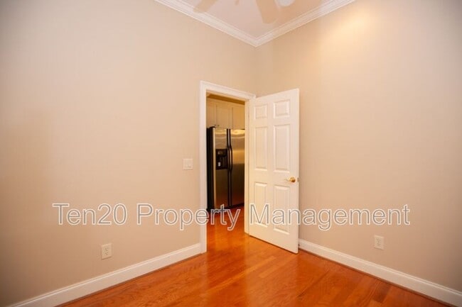 Building Photo - 4701-12 Turnberry Ln