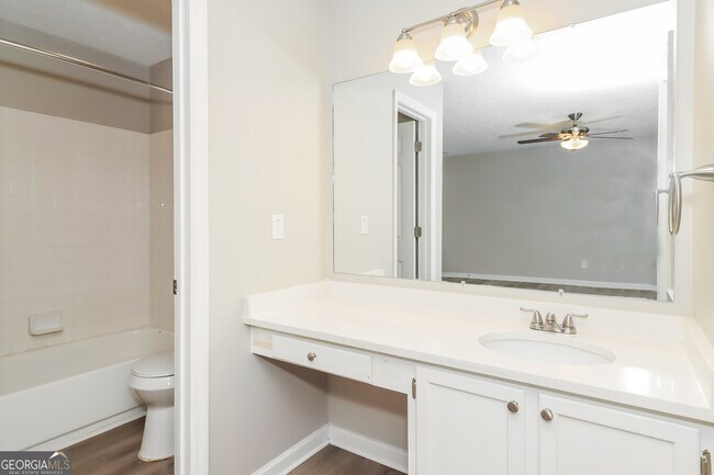 Building Photo - 1283 Parkwood Chase NW